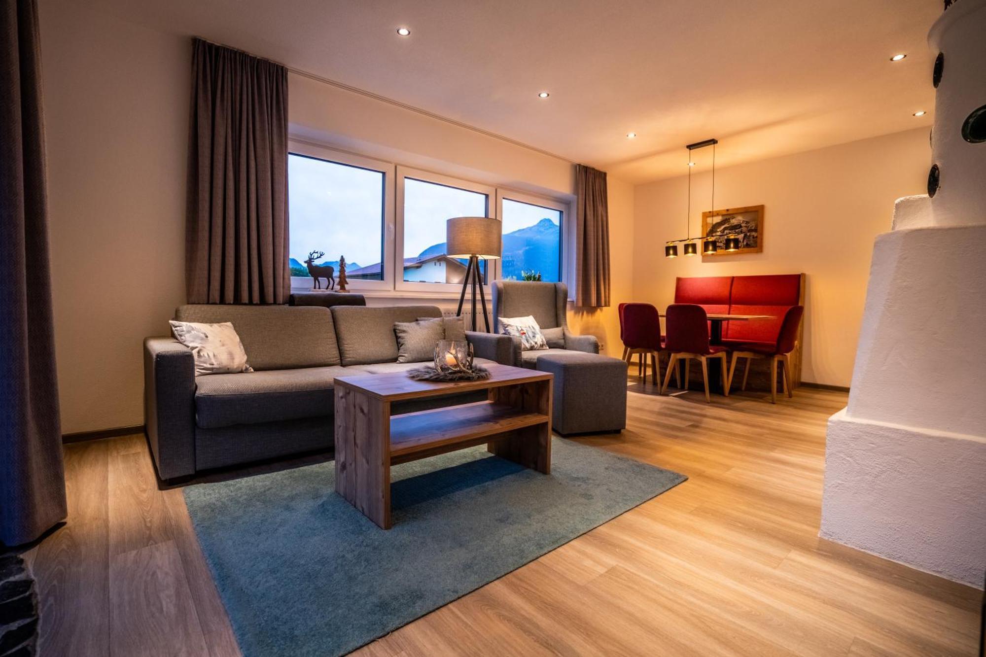 Tiroler Alpblick Appartements Ehrwald Bagian luar foto