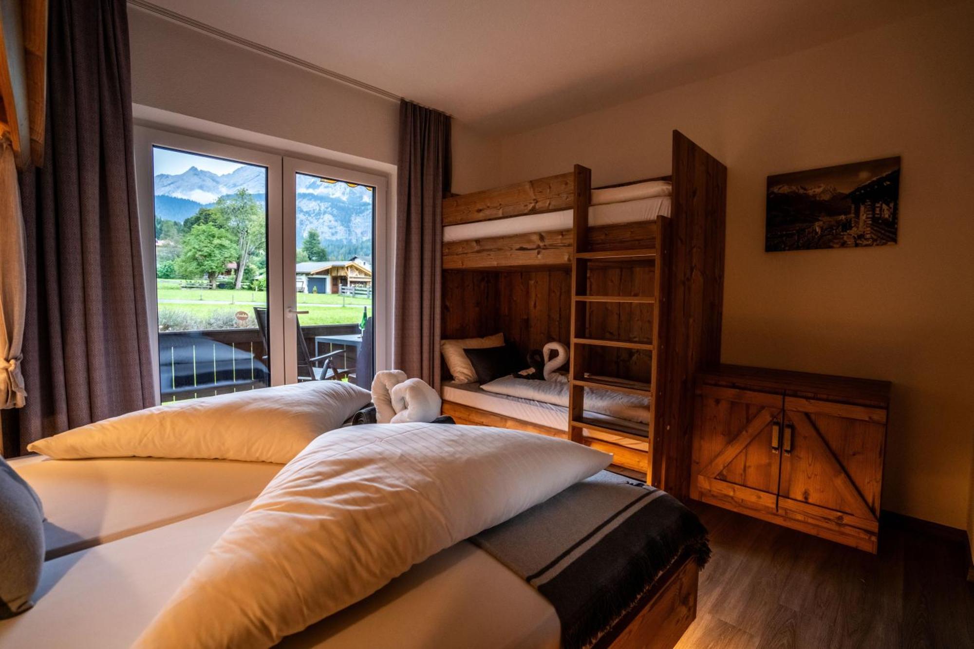 Tiroler Alpblick Appartements Ehrwald Bagian luar foto