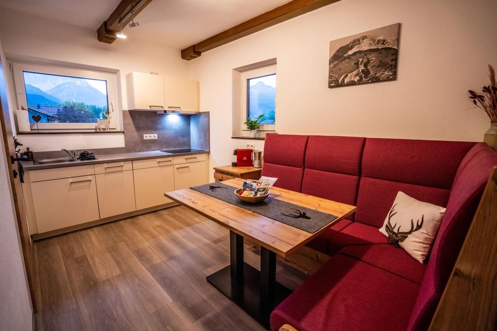 Tiroler Alpblick Appartements Ehrwald Bagian luar foto