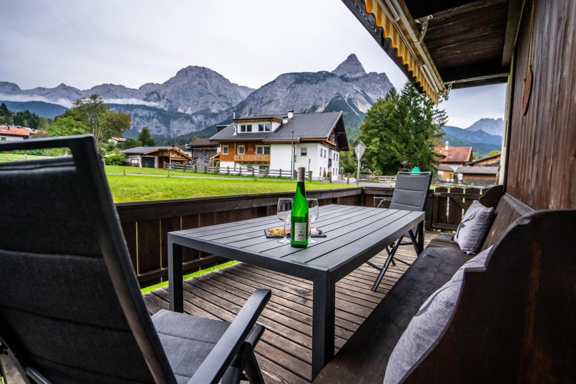 Tiroler Alpblick Appartements Ehrwald Bagian luar foto
